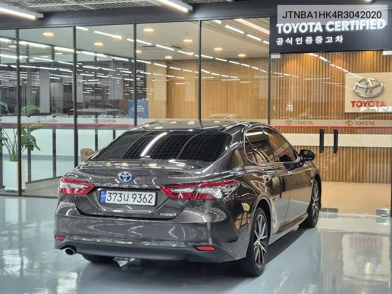 Camry (Xv70) 2.5 Xle Hybrid VIN: JTNBA1HK4R3042020 Lot: 39637580