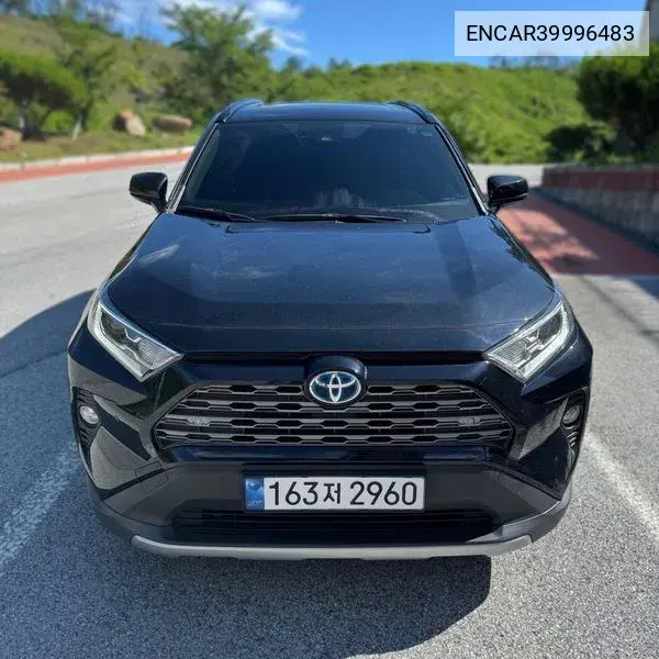 Rav4 5Th Generation 2.5 4Wd Hybrid VIN: ENCAR39996483 Lot: 39996483