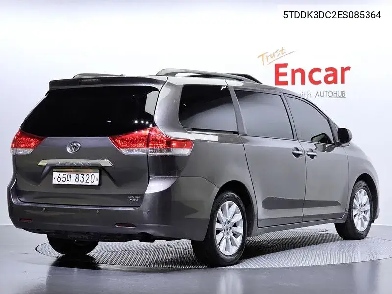 Siena 3.5 Awd VIN: 5TDDK3DC2ES085364 Lot: 39631747