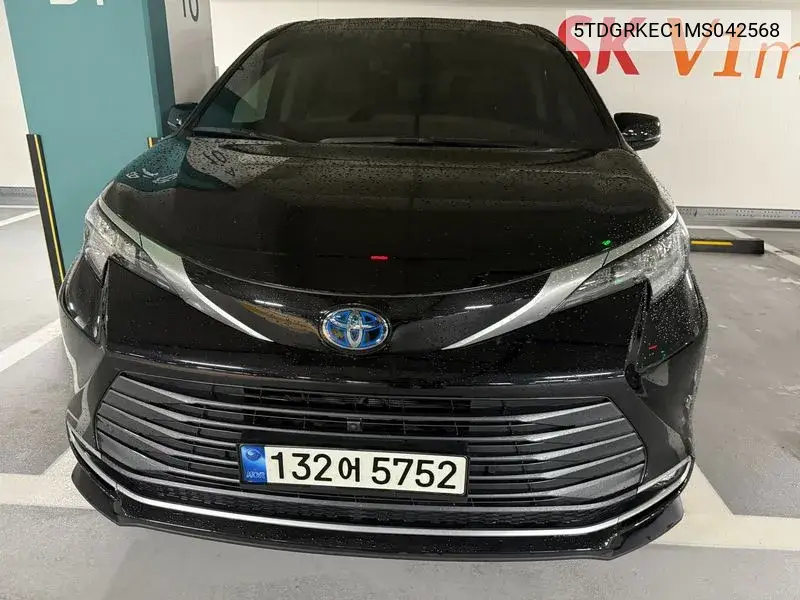 Siena 4Th Generation 2.5 Hybrid 2Wd VIN: 5TDGRKEC1MS042568 Lot: 39916760