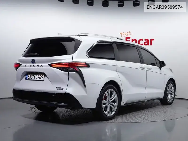 Siena 4Th Generation 2.5 Hybrid 2Wd VIN: ENCAR39589574 Lot: 39589574
