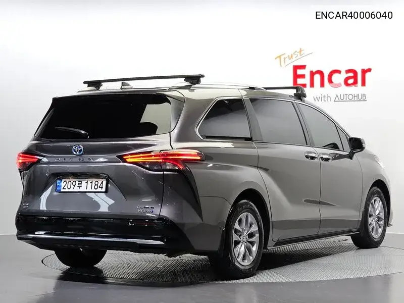 Siena 4Th Generation 2.5 Hybrid Awd VIN: ENCAR40006040 Lot: 40006040