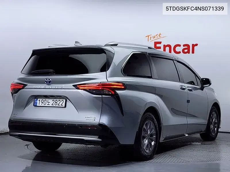Siena 4Th Generation 2.5 Hybrid Awd VIN: 5TDGSKFC4NS071339 Lot: 40022036