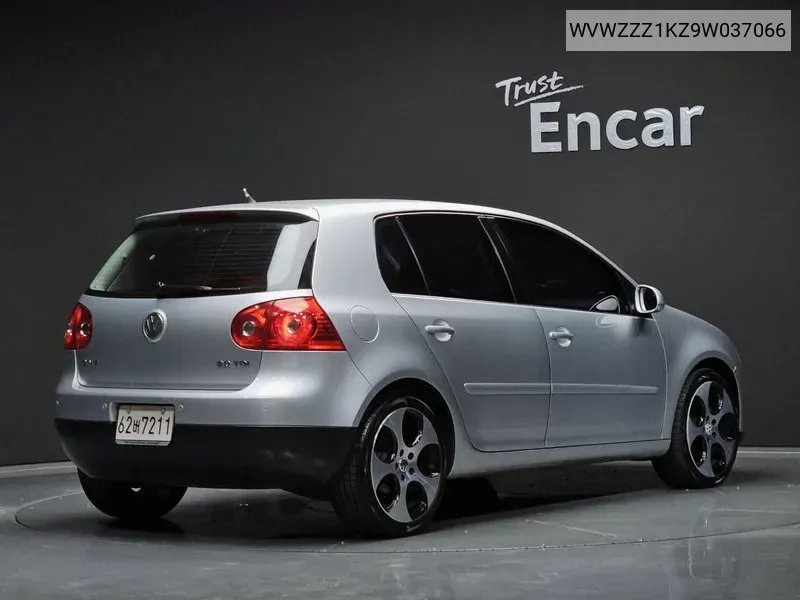 Golf 5Th Generation 2.0 Tdi VIN: WVWZZZ1KZ9W037066 Lot: 38518141
