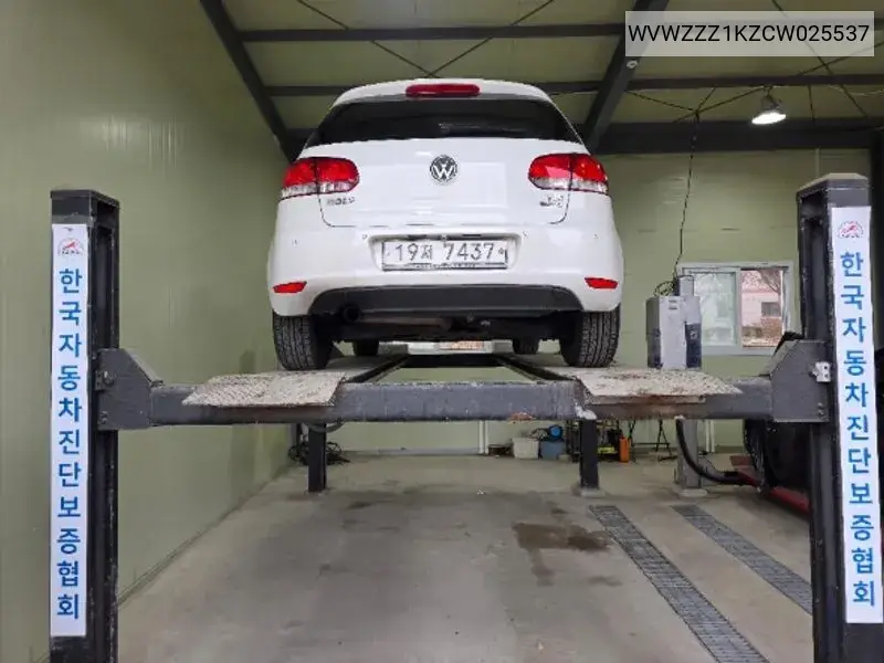 Golf 6Th Generation 1.6 Tdi Blue Motion VIN: WVWZZZ1KZCW025537 Lot: 39271026