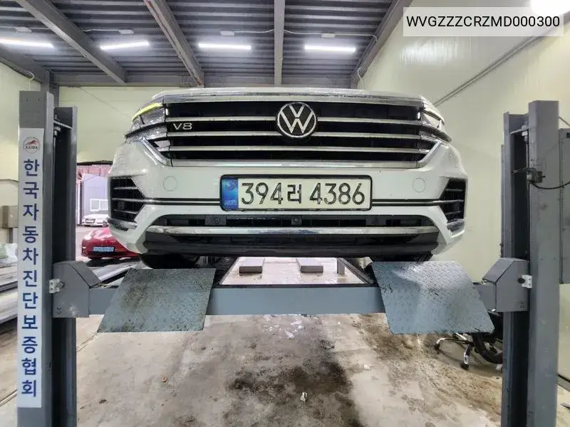 Touarek 3Rd Generation 4.0 Tdi Prestige VIN: WVGZZZCRZMD000300 Lot: 39613566
