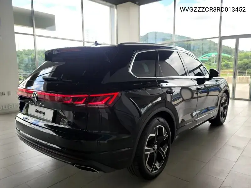 Touarek 3Rd Generation 3.0 Tdi Prestige VIN: WVGZZZCR3RD013452 Lot: 39986224