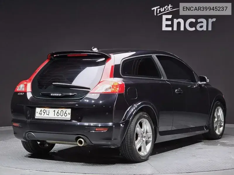 C30 2.4I 1St Generation VIN: ENCAR39945237 Lot: 39945237