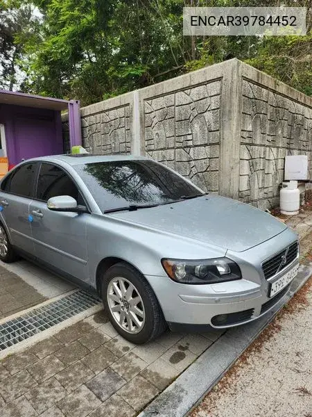 S40 2.4I 2Nd Generation VIN: ENCAR39784452 Lot: 39784452