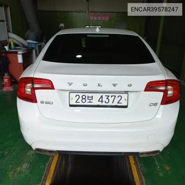 S60 D3 2Nd Generation VIN: ENCAR39578247 Lot: 39578247