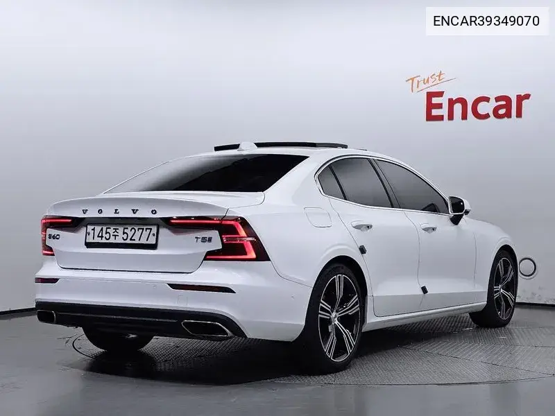 S60 3Rd Generation T5 Instruction VIN: ENCAR39349070 Lot: 39349070