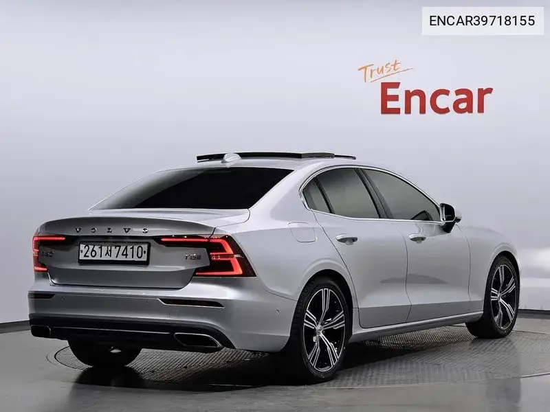 S60 3Rd Generation T5 Inscription VIN: ENCAR39718155 Lot: 39718155