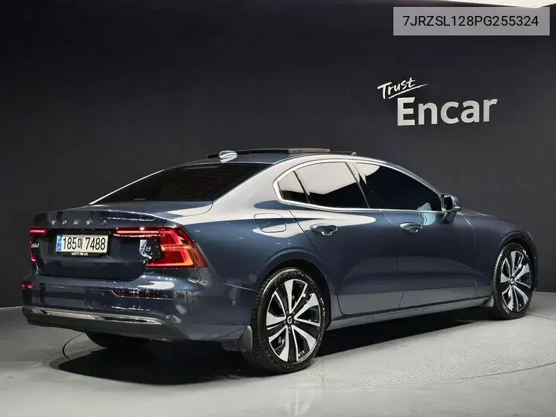 S60 3Rd Generation B5 Ultimate Bright VIN: 7JRZSL128PG255324 Lot: 39636799