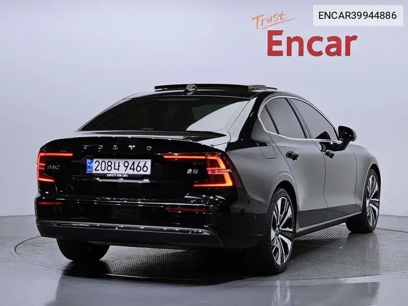 S60 3Rd Generation B5 Ultimate Bright VIN: ENCAR39944886 Lot: 39944886