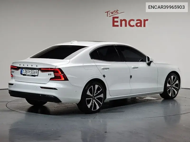 S60 3Rd Generation B5 Ultimate Bright VIN: ENCAR39965903 Lot: 39965903