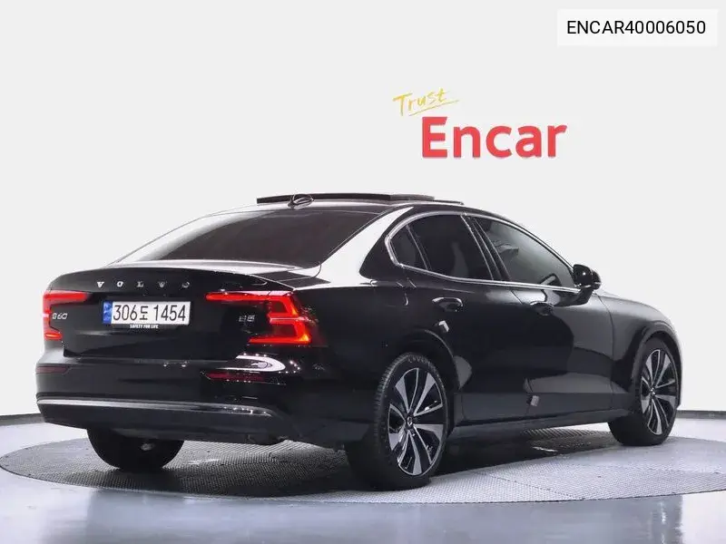 S60 3Rd Generation B5 Ultimate Bright VIN: ENCAR40006050 Lot: 40006050