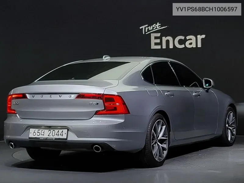 Volvo S90 D5 Awd Momentum VIN: YV1PS68BCH1006597 Lot: 35861650