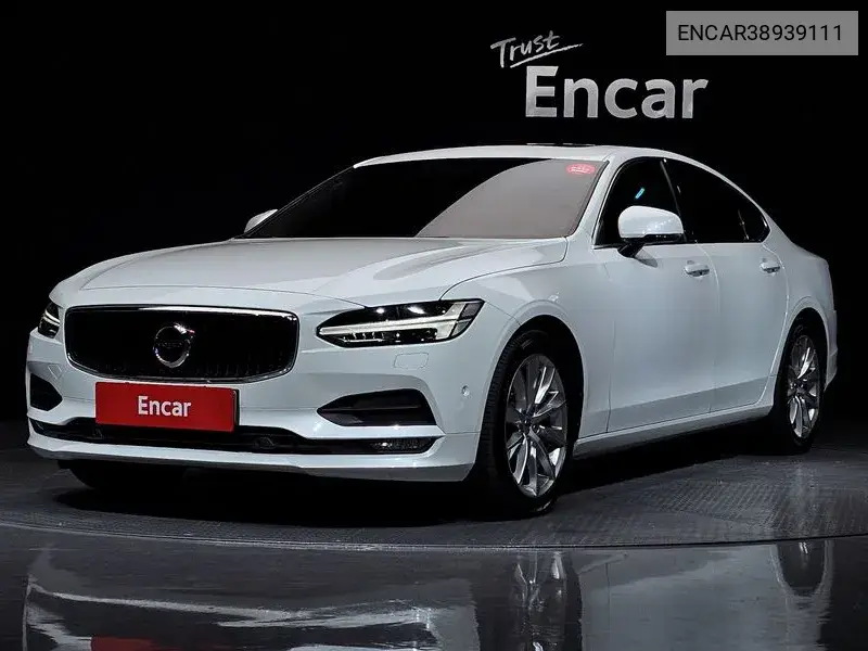 S90 D4 Momentum VIN: ENCAR38939111 Lot: 38939111