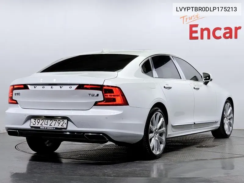 S90 T8 Awd Liquid VIN: LVYPTBR0DLP175213 Lot: 37817628