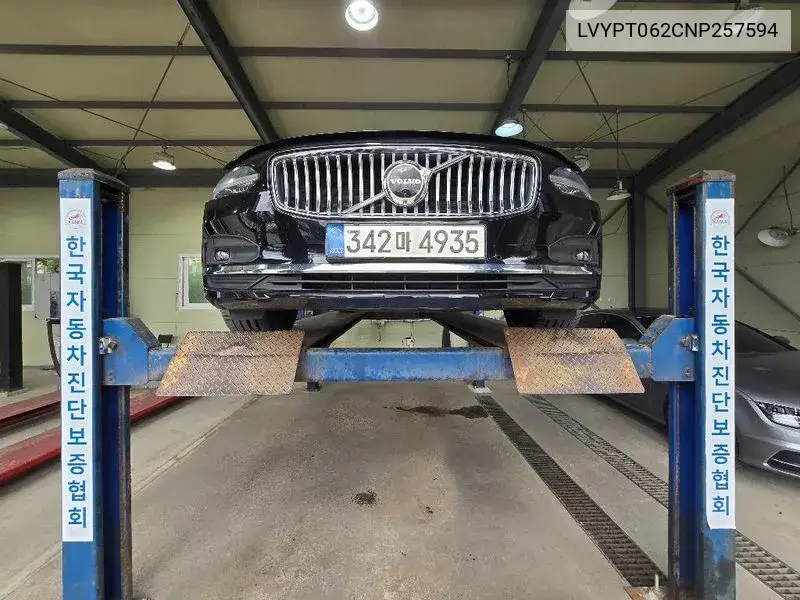 S90 B6 Awd Inscription VIN: LVYPT062CNP257594 Lot: 39979184