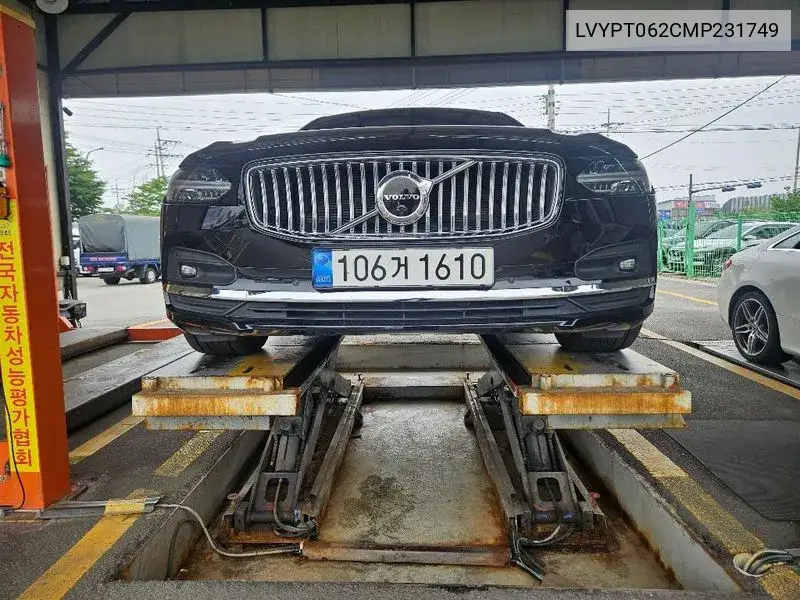 S90 B6 Awd Inscription VIN: LVYPT062CMP231749 Lot: 39990695