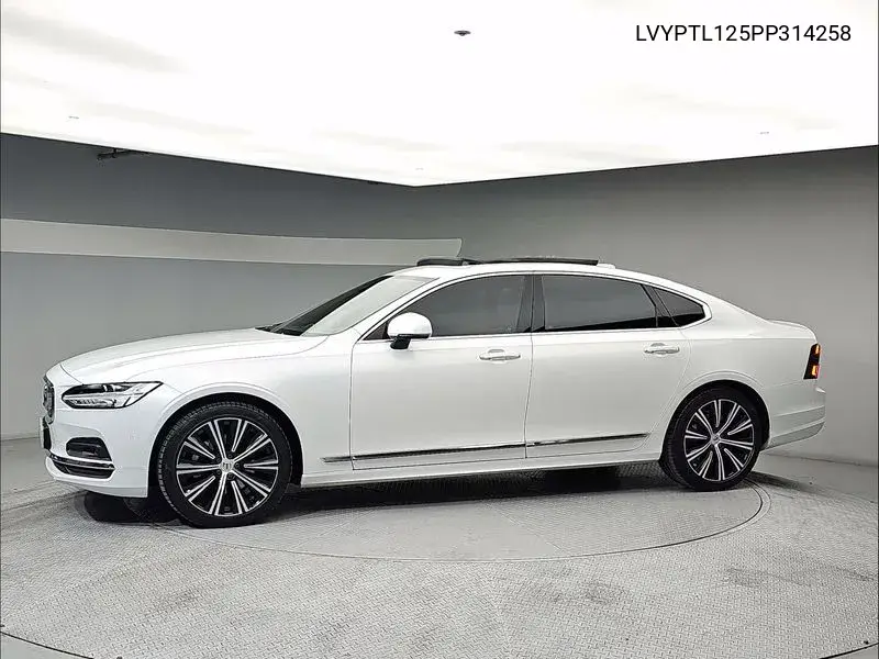 S90 B5 Ultimate Bright VIN: LVYPTL125PP314258 Lot: 39629199
