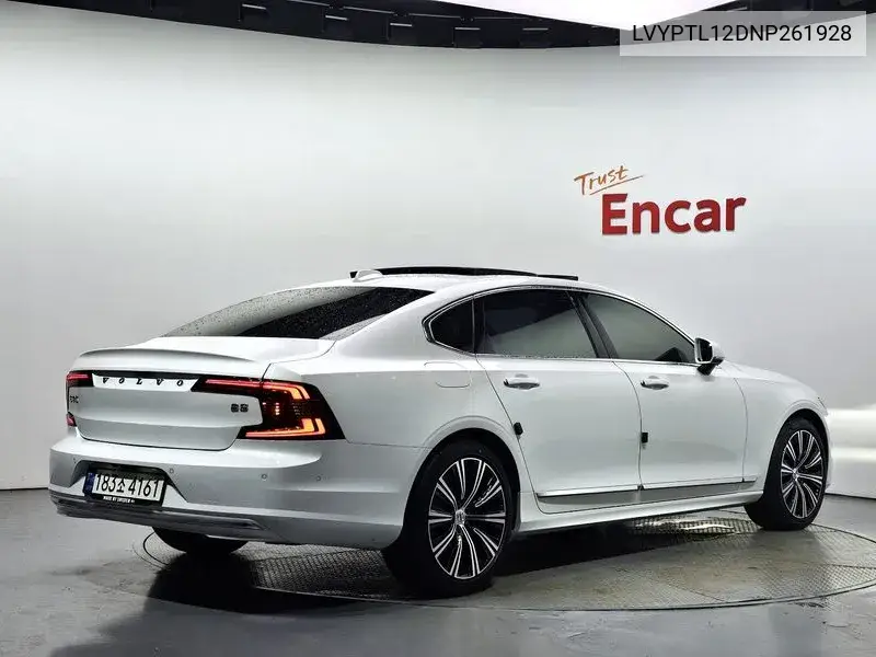 S90 B5 Inscription VIN: LVYPTL12DNP261928 Lot: 39856640