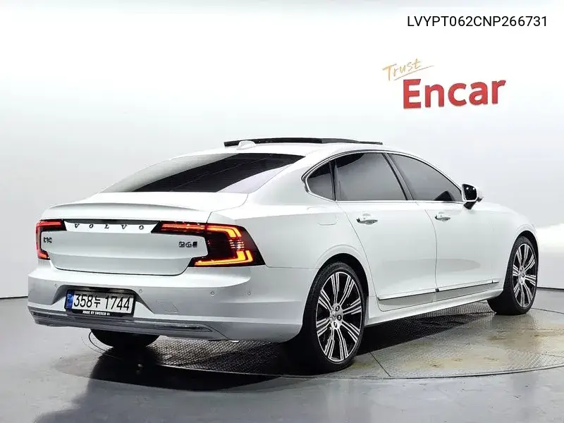 S90 B6 Awd Inscription VIN: LVYPT062CNP266731 Lot: 39909910