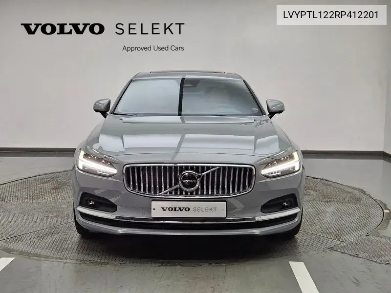 S90 B5 Ultimate Bright VIN: LVYPTL122RP412201 Lot: 39631539