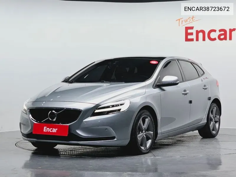 V40D32Nd Generation VIN: ENCAR38723672 Lot: 38723672