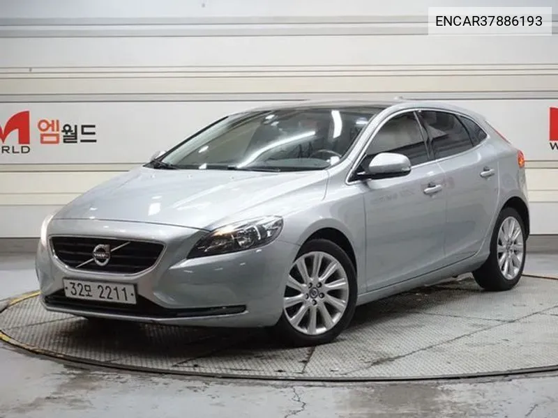 V40 D2 2Nd Generation VIN: ENCAR37886193 Lot: 37886193