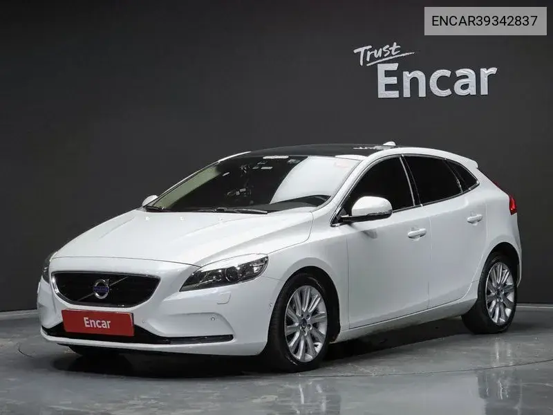 V40 D2 2Nd Generation VIN: ENCAR39342837 Lot: 39342837