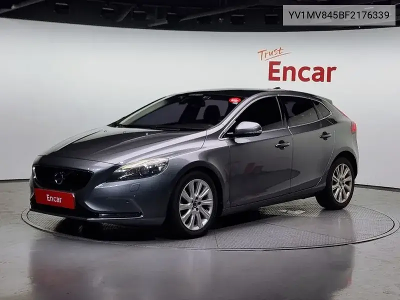V40 D2 2Nd Generation VIN: YV1MV845BF2176339 Lot: 39640245
