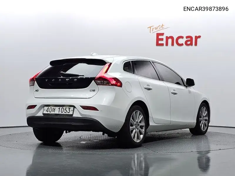 V40 D2 2Nd Generation VIN: ENCAR39873896 Lot: 39873896