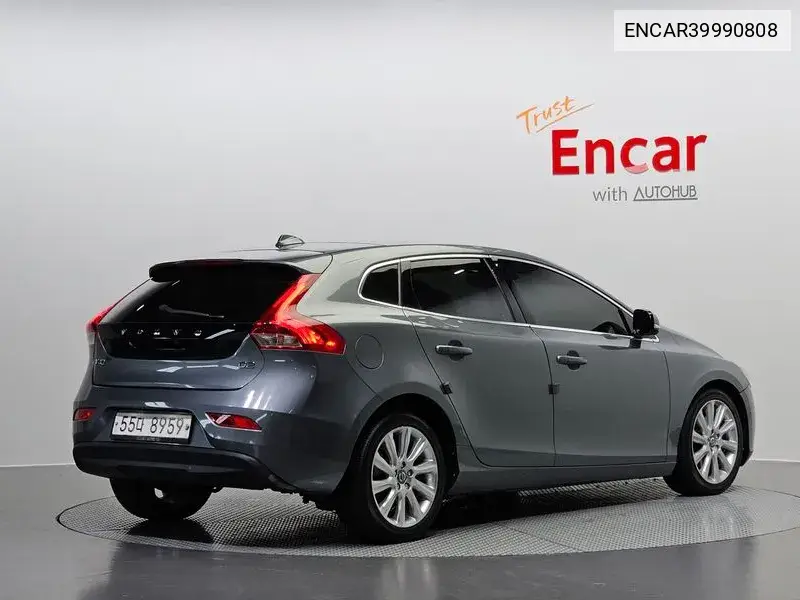 V40 D2 2Nd Generation VIN: ENCAR39990808 Lot: 39990808