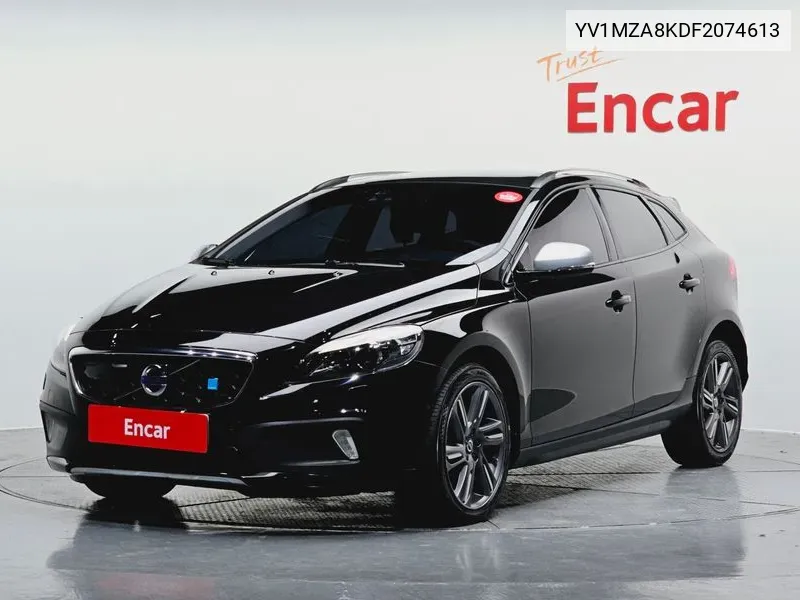 V40 Cross Country D4 VIN: YV1MZA8KDF2074613 Lot: 38718161