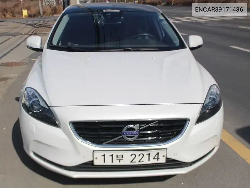 V40 D2 2Nd Generation VIN: ENCAR39171436 Lot: 39171436