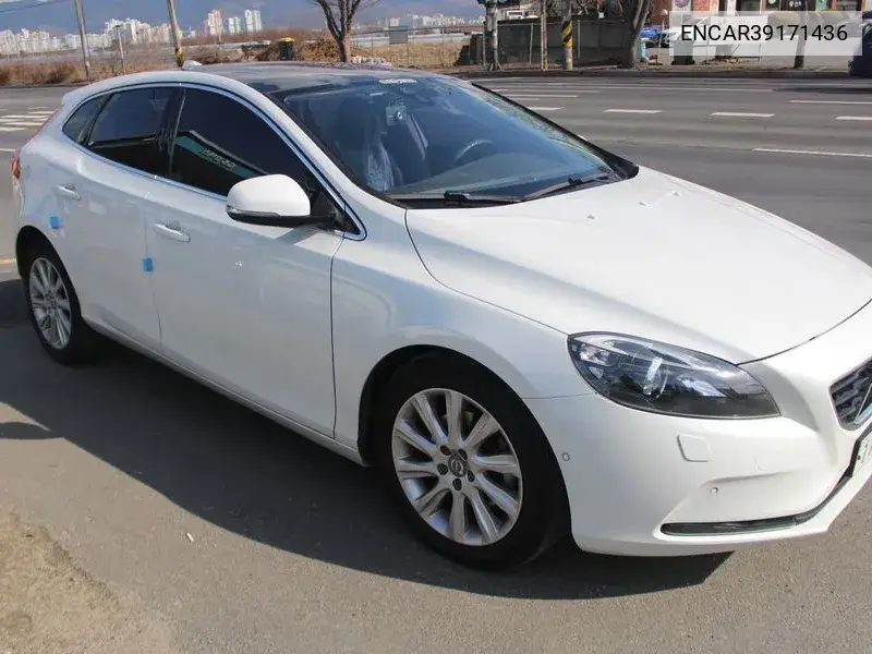 V40 D2 2Nd Generation VIN: ENCAR39171436 Lot: 39171436