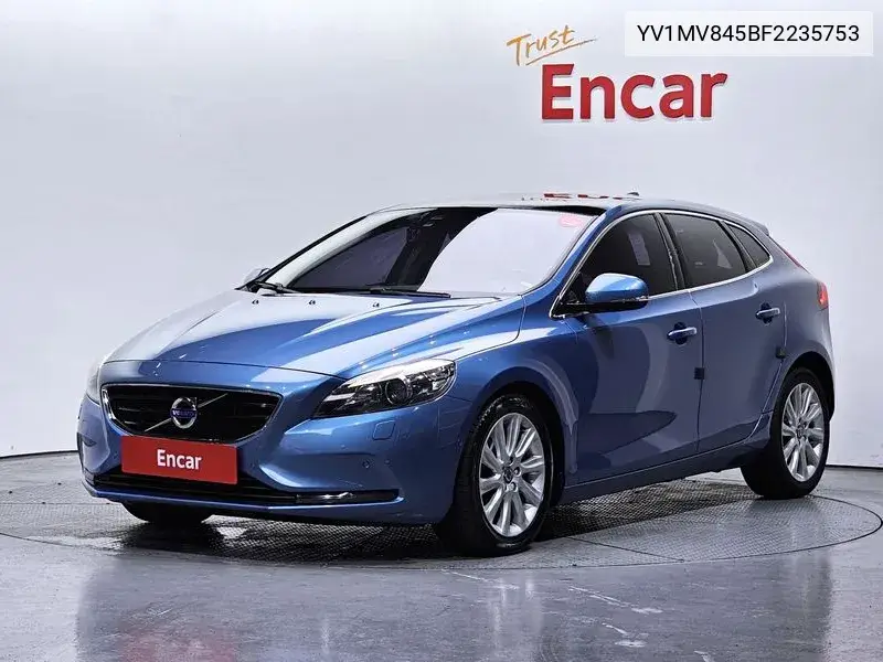 V40 D2 2Nd Generation VIN: YV1MV845BF2235753 Lot: 39499267
