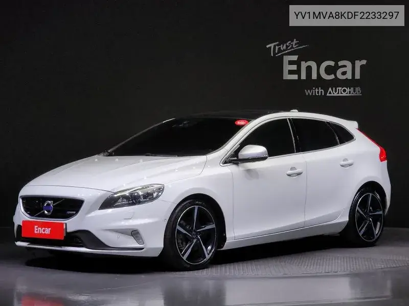 V40 D4 R-Design 2Nd Generation VIN: YV1MVA8KDF2233297 Lot: 39553617