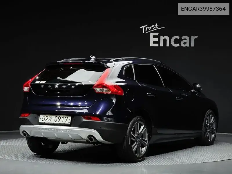 V40 Cross Country D4 VIN: ENCAR39987364 Lot: 39987364