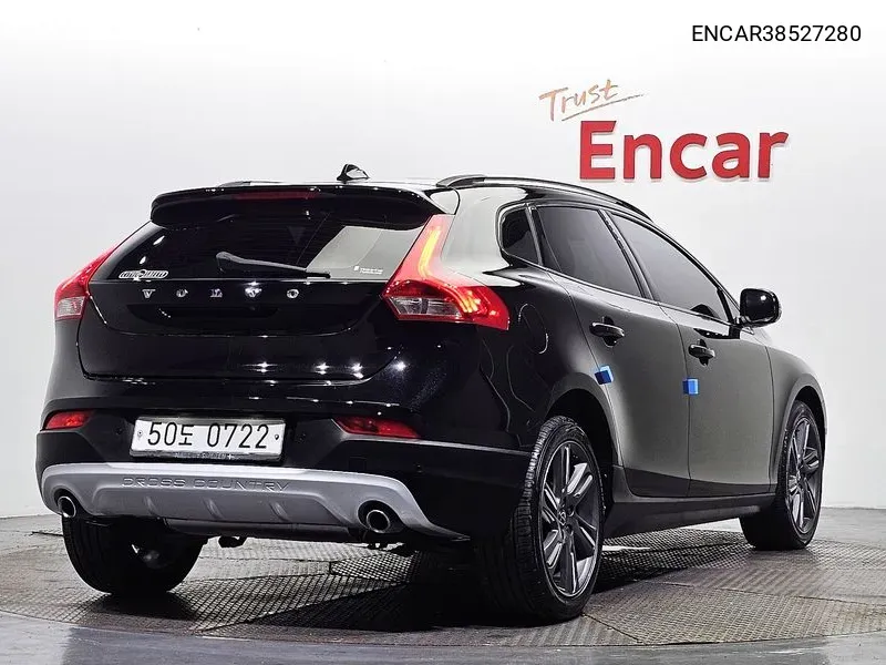 V40 Cross Country D4 VIN: ENCAR38527280 Lot: 38527280
