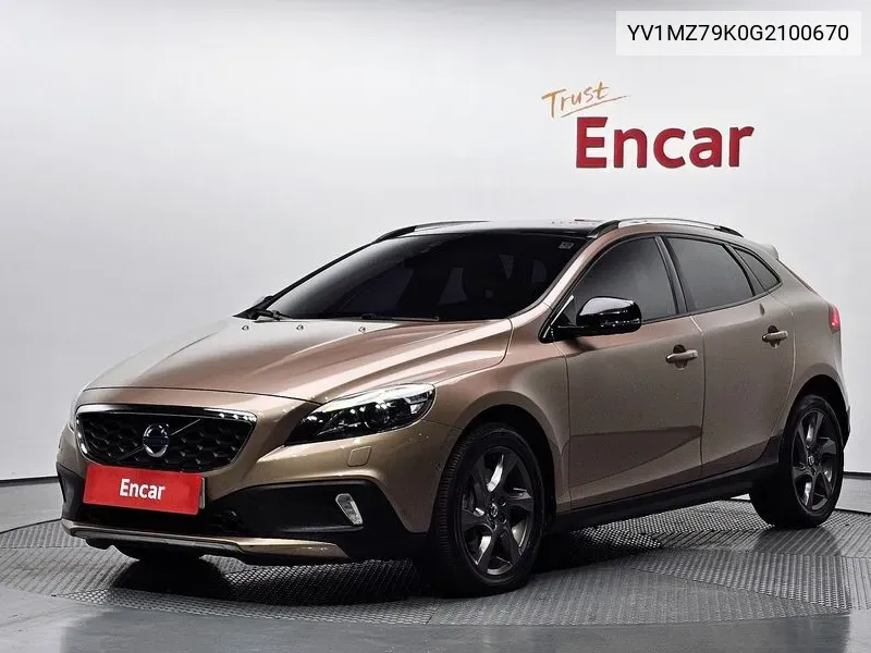 V40 Cross Country D3 VIN: YV1MZ79K0G2100670 Lot: 38727226