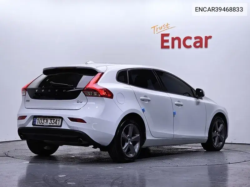 V40 D3 2Nd Generation VIN: ENCAR39468833 Lot: 39468833