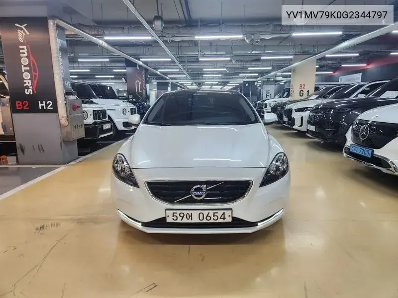 V40 D3 2Nd Generation VIN: YV1MV79K0G2344797 Lot: 39846679