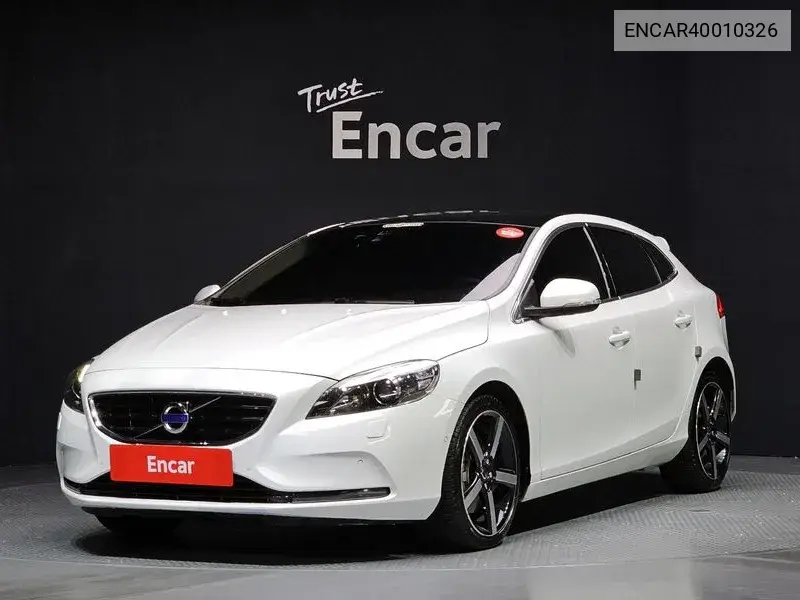 V40 T5 2Nd Generation VIN: ENCAR40010326 Lot: 40010326