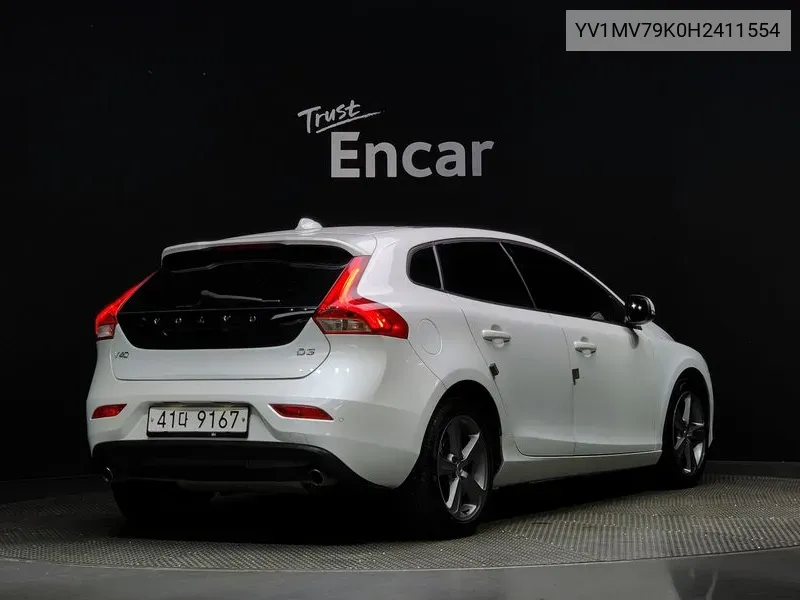 Volvo V40 D3 2Nd Generation VIN: YV1MV79K0H2411554 Lot: 37965845