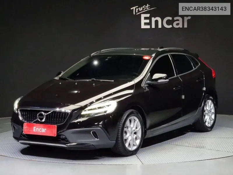 V40 Cross Country D3 VIN: ENCAR38343143 Lot: 38343143