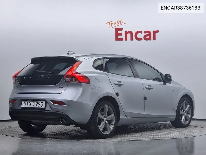 V40D32Nd Generation VIN: ENCAR38736183 Lot: 38736183