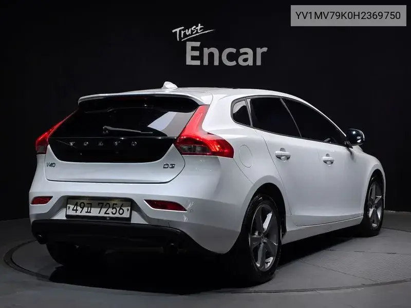 V40 D3 2Nd Generation VIN: YV1MV79K0H2369750 Lot: 39075172